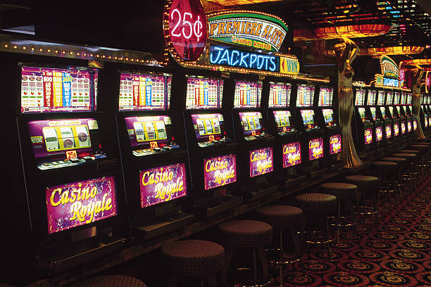 netralbet platform overview showing live-dealer tables, sportsbook, and slot games on mobile app